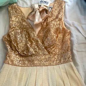 Beautiful gold dress, short